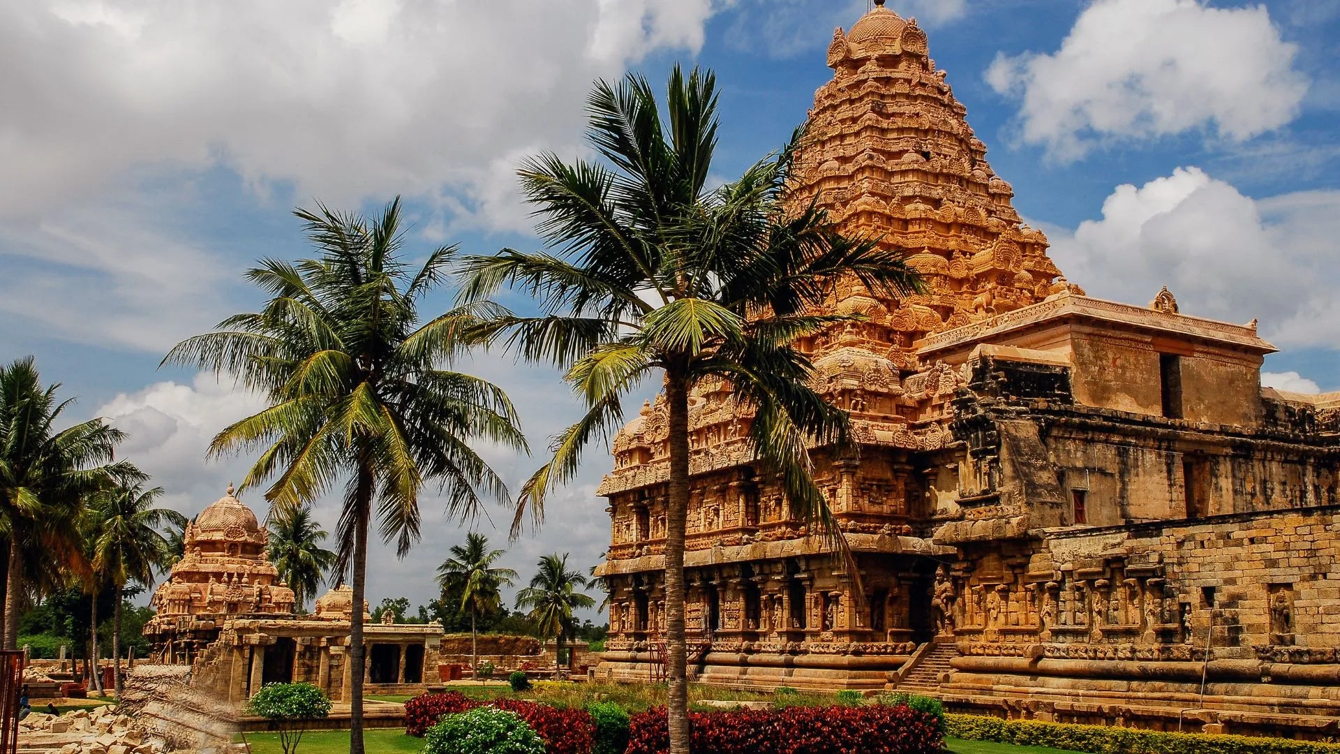 Exploring Mahabalipuram: Unveiling Its Iconic Temples