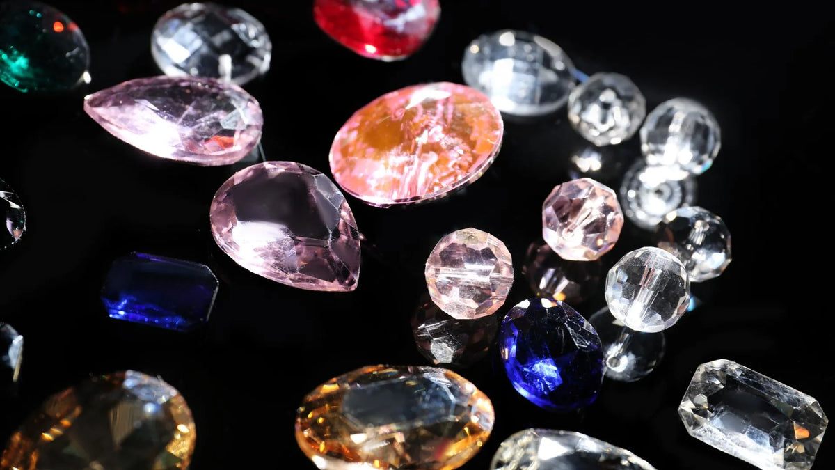 A collection of 8 zodiac stones for Cancerians, showcasing their charm and luck in vibrant colors.