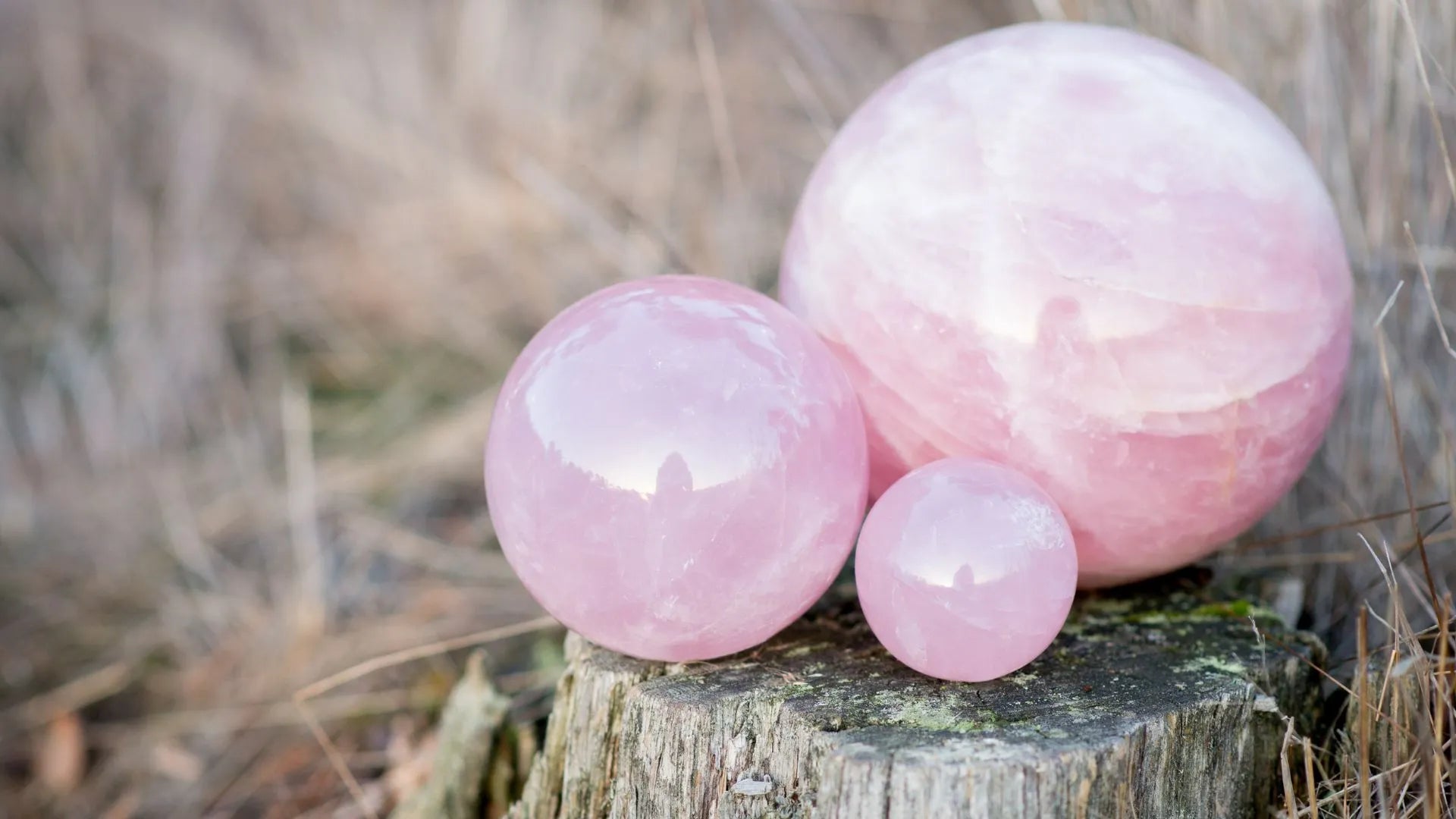 Rose Quartz: A Meaningful Raksha Bandhan Gift for Taurus Zodiac Sign