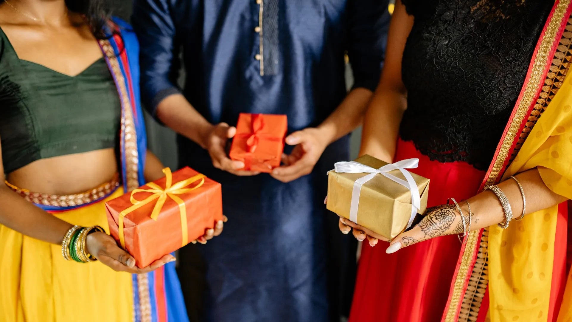 Creative and Memorable Diwali Presents to Surprise Your Team