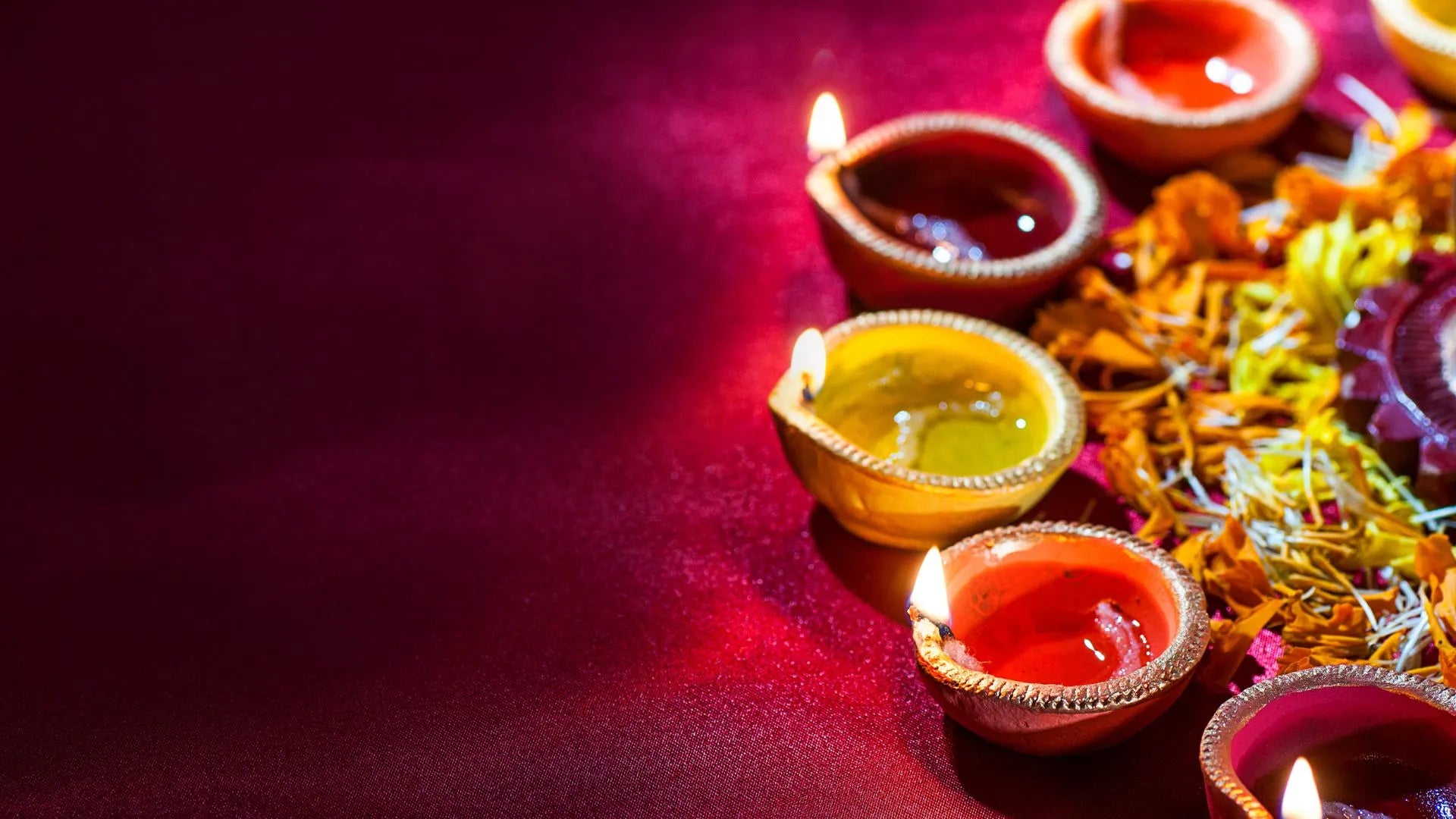 Embrace the Enchantment: 7 Ways to Delight in Diwali's Magic with Phool