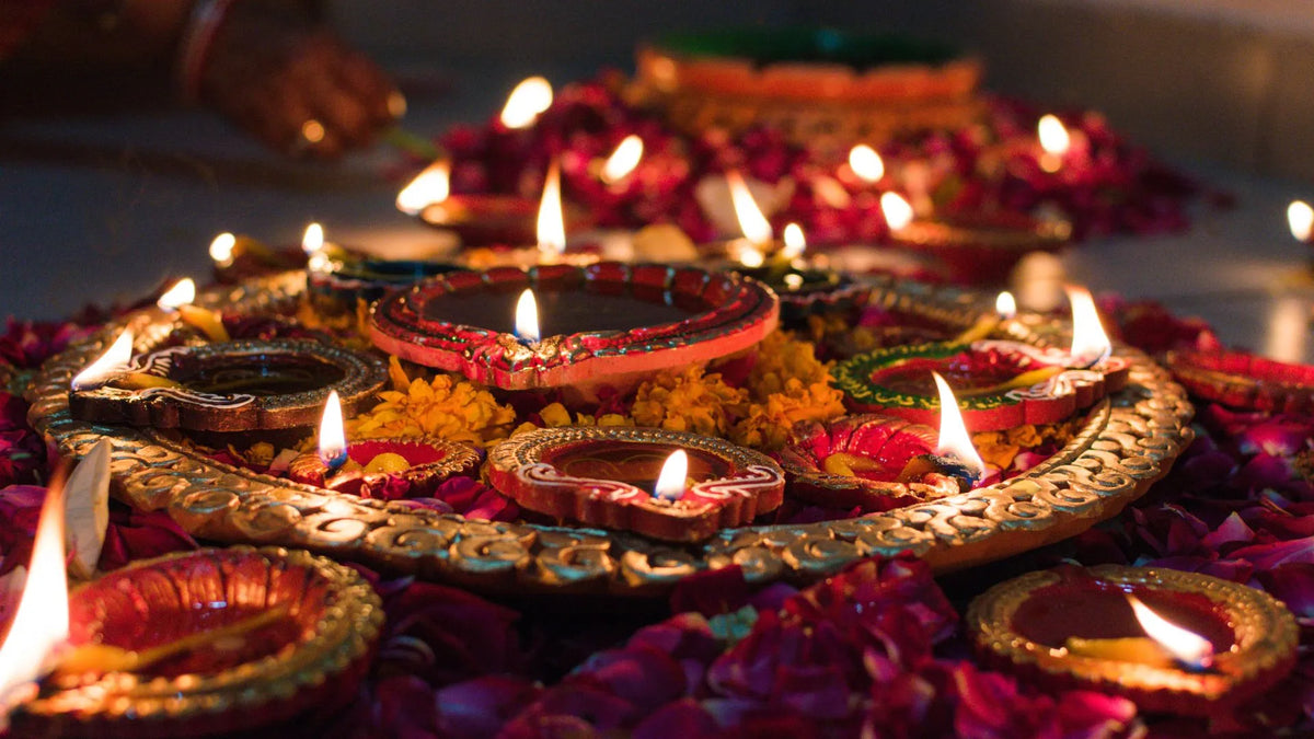 Enchanting Diwali Decor: Create a Magical Room Ambiance & Delve into the Festive Spirit