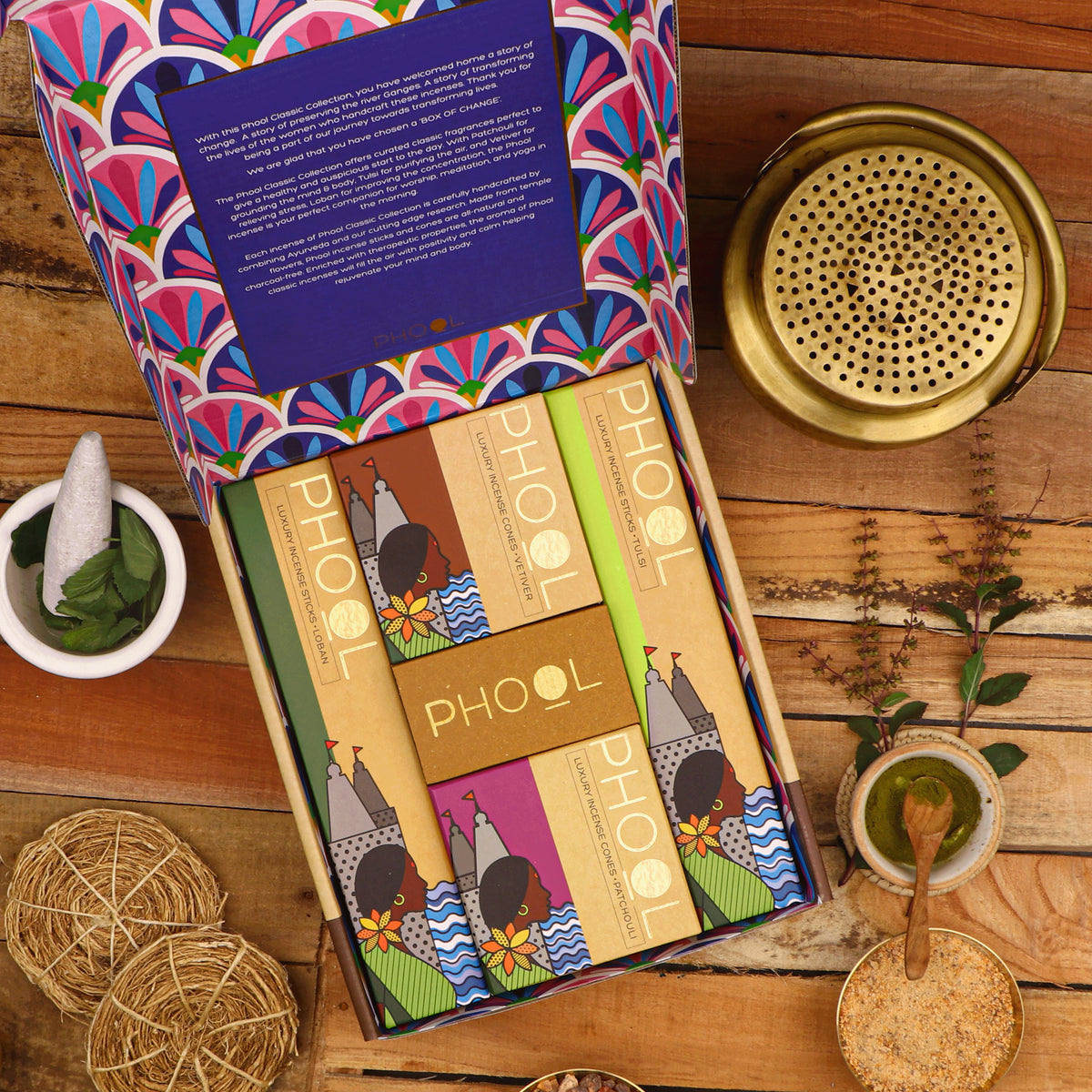 Paleva Jali Diwali Gift Box Online | Exquisite Eco-Friendly Delights - Phool  – PHOOL